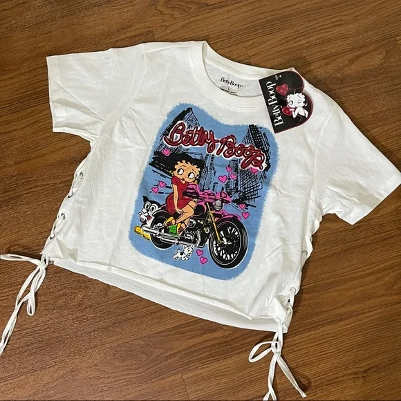 💥SOLD in store💥 Betty Boop Biker Babe Lace-Up Crop Top Size Large - Picture 8 of 12